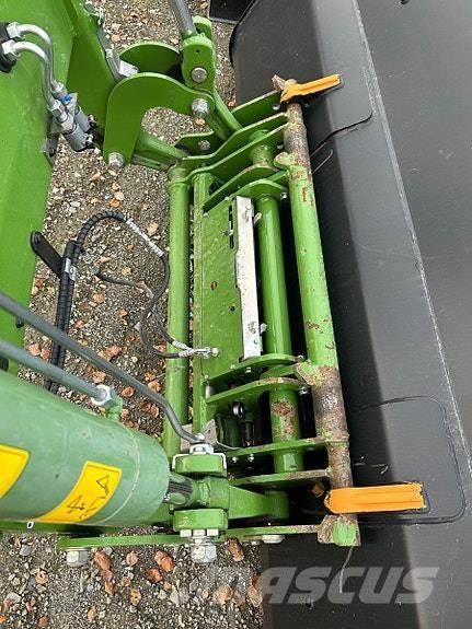 Fendt 724 VARIO 拖拉机/农用车