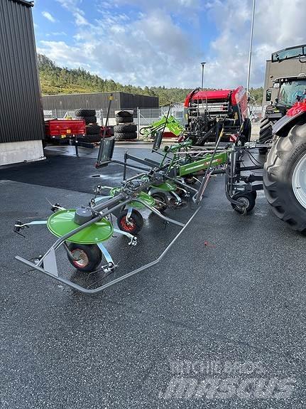 Fendt Lotus 770 料堆整形机