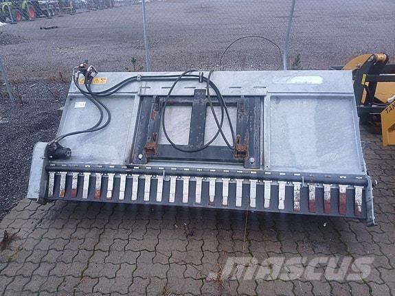 Globus GSK 1600 融雪撒布机