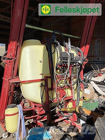 Hardi Master 1000 自走式喷雾机