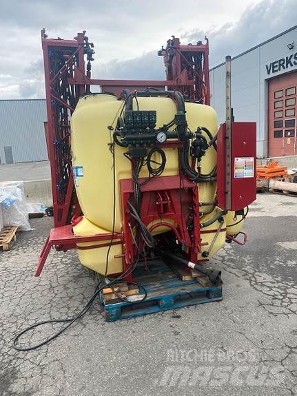 Hardi Master 1200 自走式喷雾机