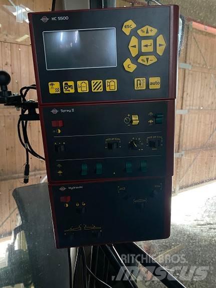 Hardi Master 1200 自走式喷雾机