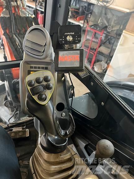 Hitachi ZX65USB 小型挖掘机