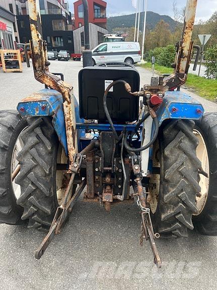 Iseki 3210 拖拉机/农用车