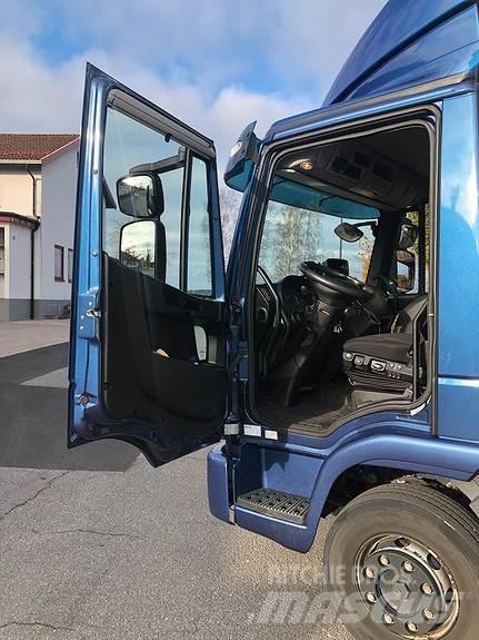 Iveco 120ELG 厢式货车