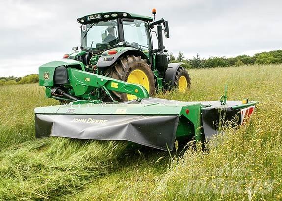 John Deere 331C 割草机