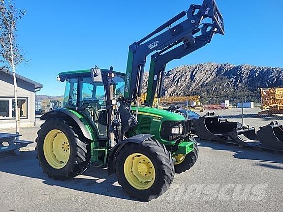 John Deere 5100 R 拖拉机/农用车