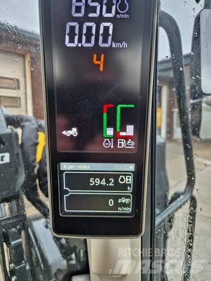 John Deere 6100M 拖拉机/农用车