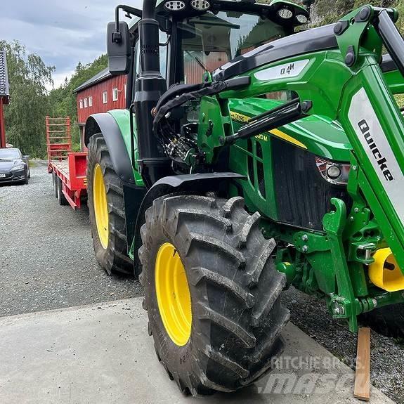 John Deere 6120M 拖拉机/农用车