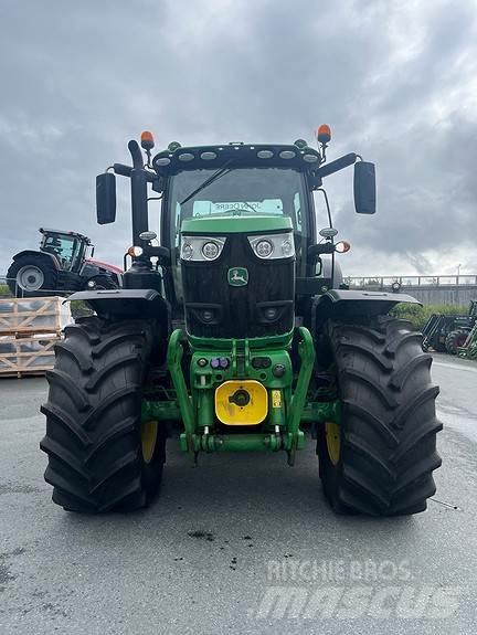 John Deere 6215R 拖拉机/农用车