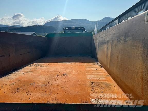 John Deere 6215R 拖拉机/农用车