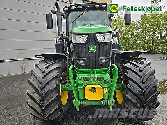 John Deere 6215R 拖拉机/农用车