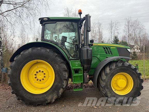 John Deere 6215R 拖拉机/农用车
