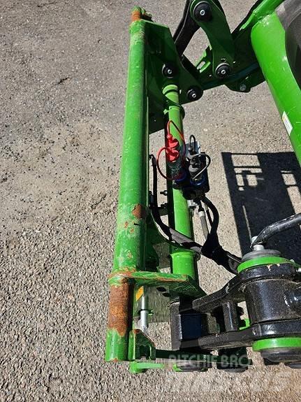 John Deere 6r215 拖拉机/农用车