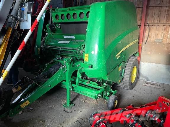 John Deere 960 圆捆打捆机