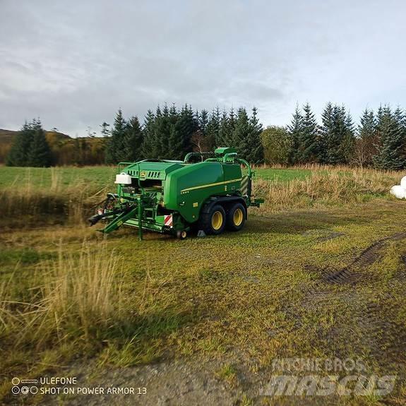 John Deere C441R 圆捆打捆机