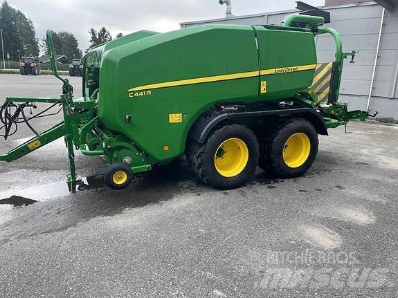 John Deere C441R 圆捆打捆机