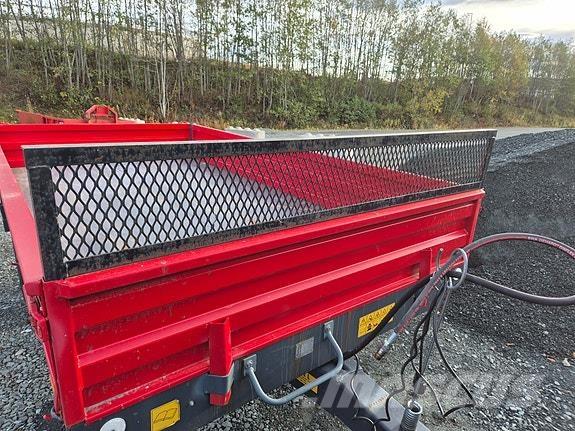 Junkkari J5 箱式拖车