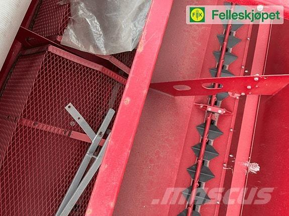 Kongskilde HT 3000 矿物肥料撒播机