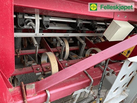 Kongskilde HT 3000 矿物肥料撒播机