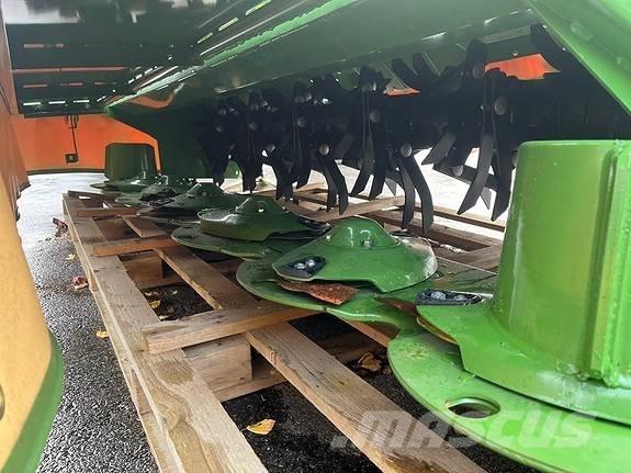 Krone EC F320CV 料堆整形机