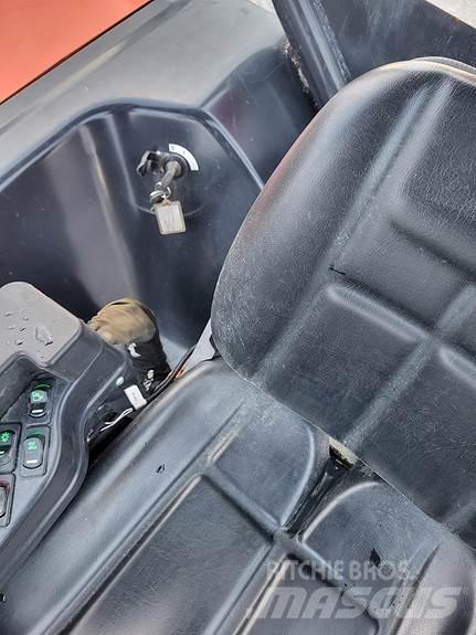 Kubota KC300HR 铰接式自卸车