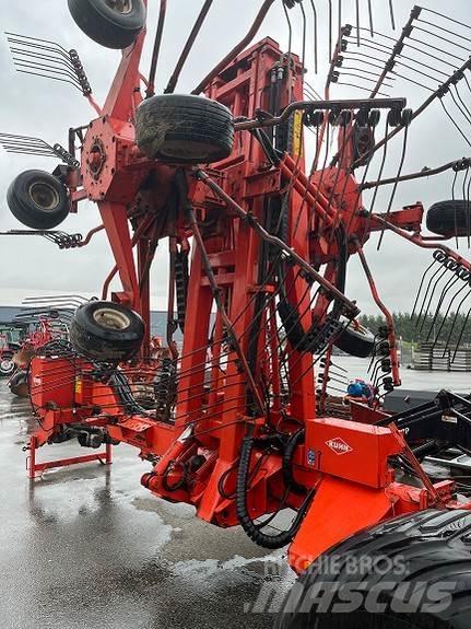 Kuhn GA 15021 料堆整形机