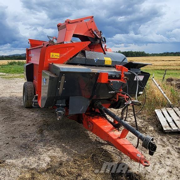 Kuhn Primor 5570M 圆捆打捆机