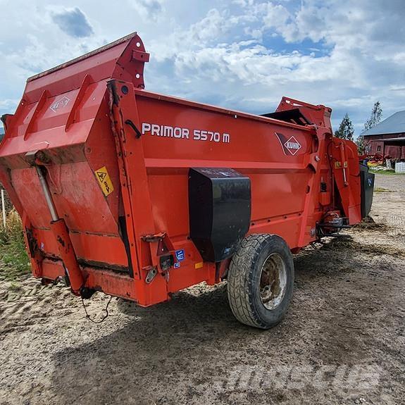 Kuhn Primor 5570M 圆捆打捆机