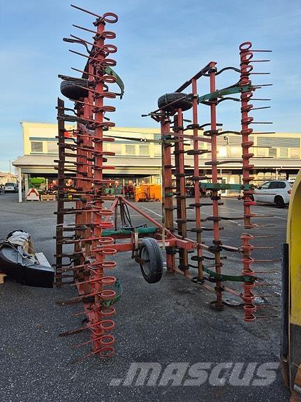 Kverneland  其他耕种机械和配件