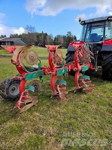 Kverneland 150S 双向犁