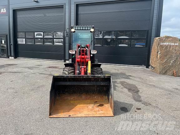 Manitou MLA5-50H 轮式装载机