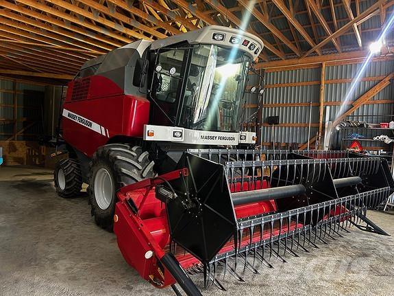 Massey Ferguson C6 联合收割机
