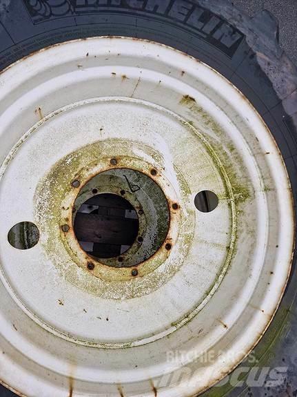 Michelin Multibib 轮胎、车轮、轮圈