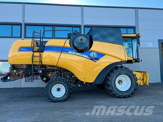 New Holland CX5080 联合收割机