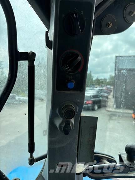New Holland TS135A 拖拉机/农用车