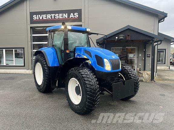 New Holland TVT190 拖拉机/农用车
