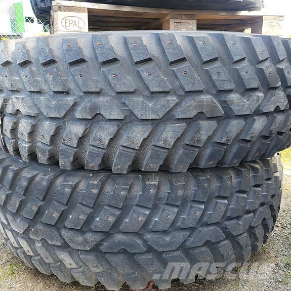 Nokian TRI 2 轮胎、车轮、轮圈