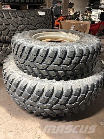 Nokian TRI 2 轮胎、车轮、轮圈