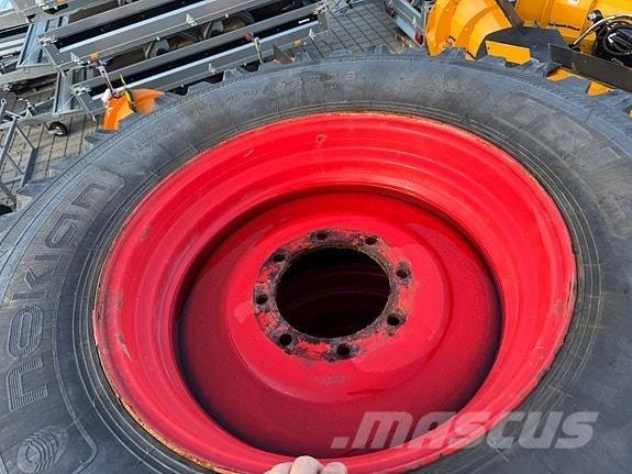 Nokian TRI 2 其他清扫车和扫雪车