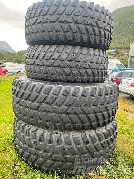 Nokian TRI2 轮胎、车轮、轮圈