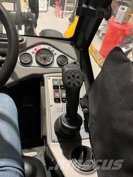 Norcar 7240 箱式拖车