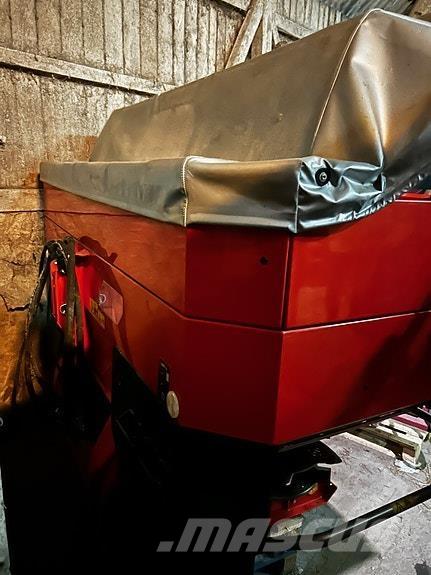 Rauch Axis H 30.2 撒肥机