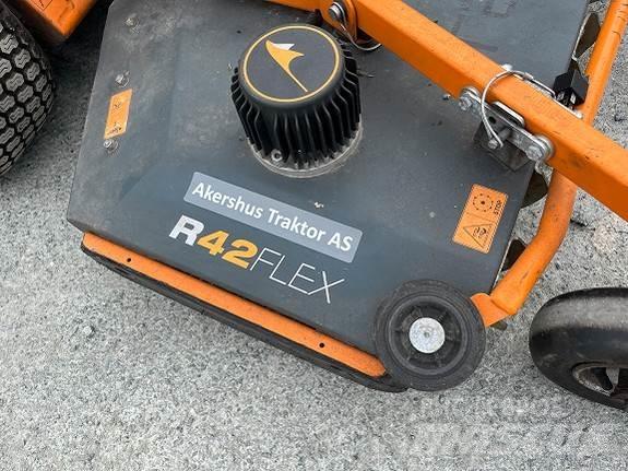  RAYMO ELEKTRISK 料堆整形机