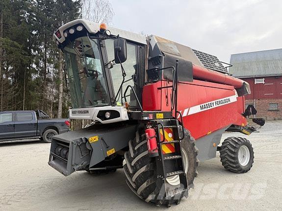 Sampo-Rosenlew C6 联合收割机