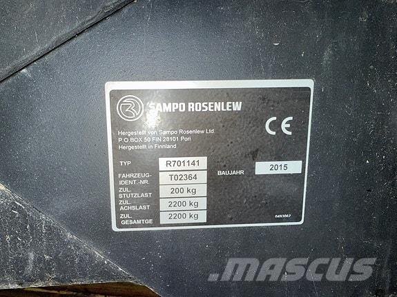 Sampo-Rosenlew C6 联合收割机