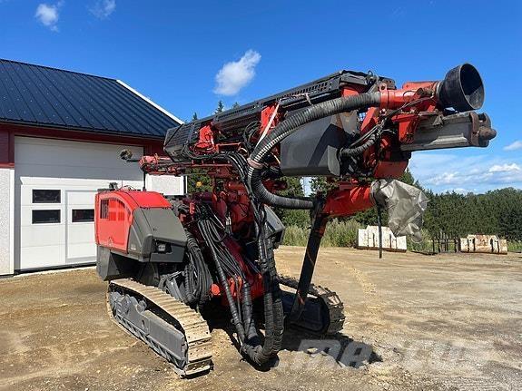 Sandvik DC 410 RI 钻孔机