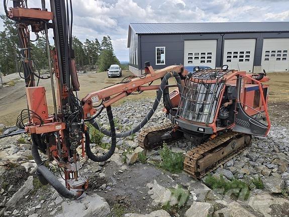 Sandvik DX780 钻孔机