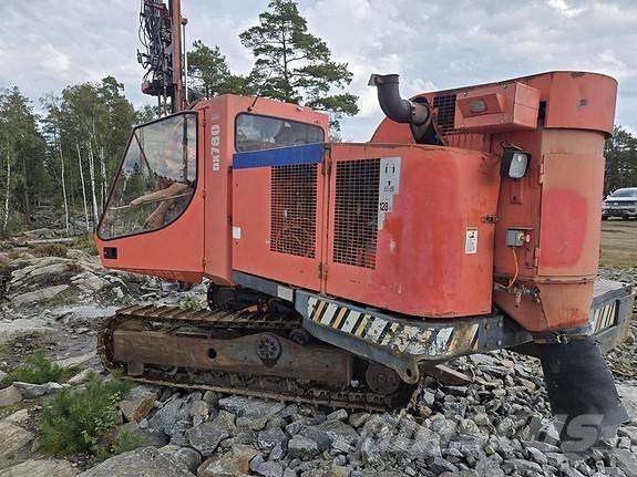 Sandvik DX780 钻孔机