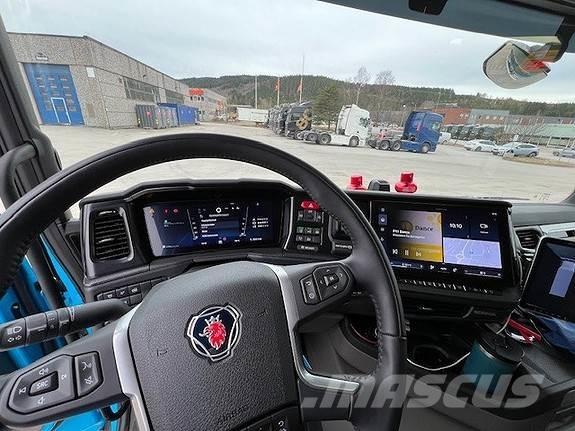 Scania G420B4X2NB 厢式货车